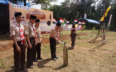 Bakti Perkemahan Pramuka MTsN 2 Kuningan : Mengembangkan Bakat Mandiri, Kreatif, Disiplin, Bertanggung Jawab & Berakhlak Mulia